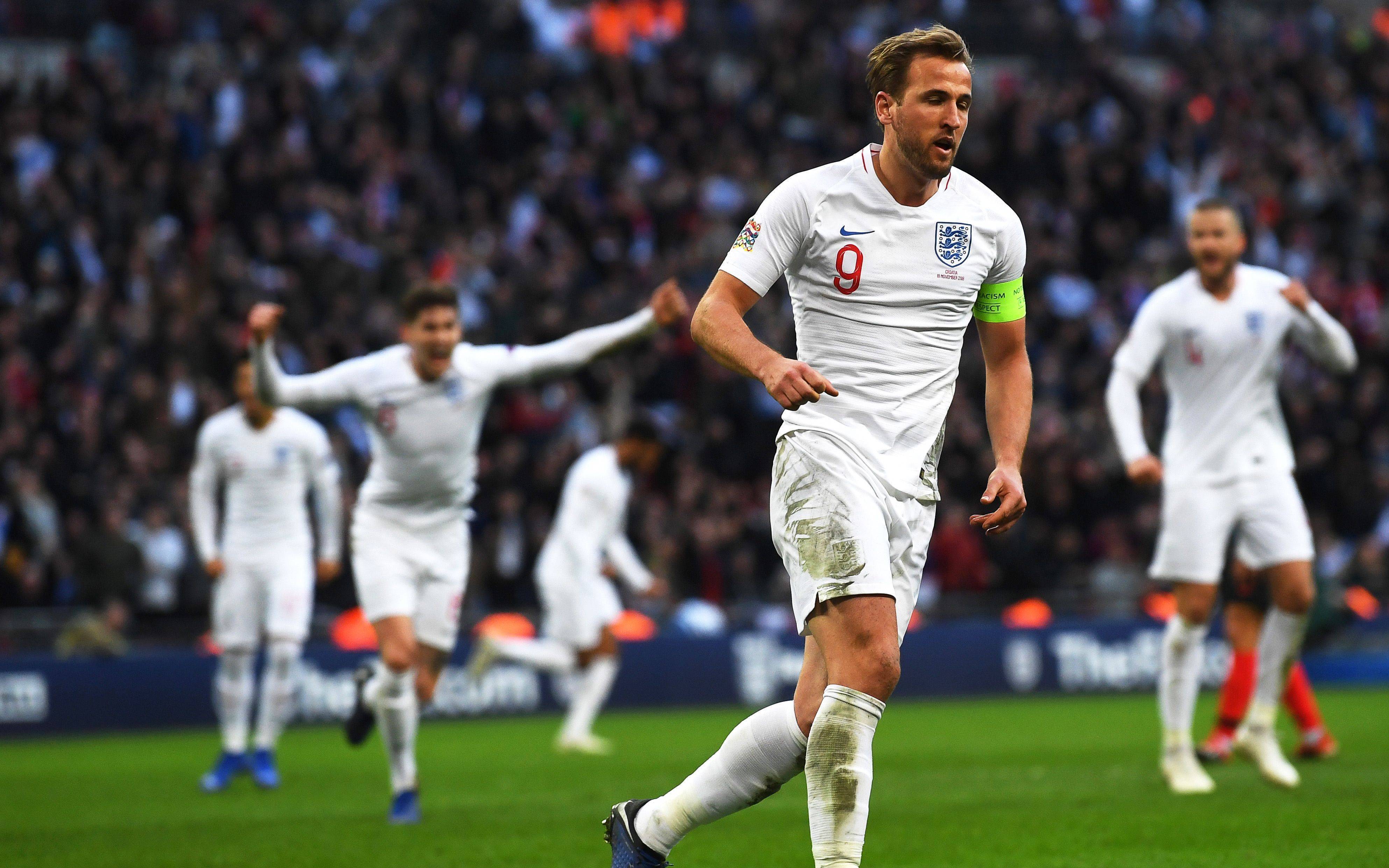 包含英格兰力克葡萄牙，夺得欧国联亚军的词条