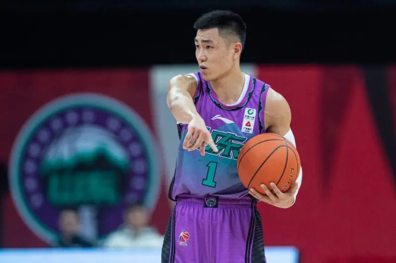 球队反弹能力强，换帅后逆袭连胜