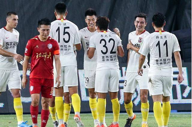 重庆斩获客场胜利，继续保持稳定状态的简单介绍