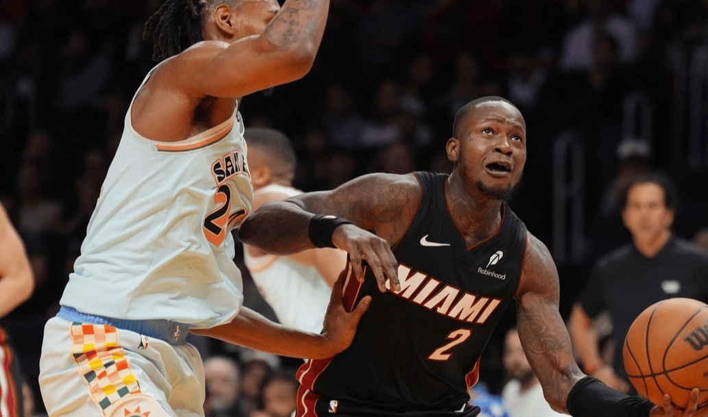 开云体育入口-热火客场击败马刺，巴特勒得分表现出色帮助球队取胜