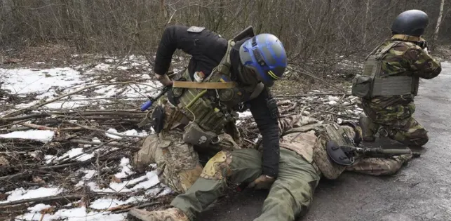 关于塞浦路斯不敌俄罗斯，小组前景受阻的信息