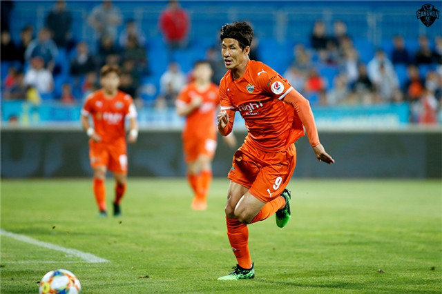 开云体育网站-包含恩泽朗连续不败，稳固联赛前四位置的词条