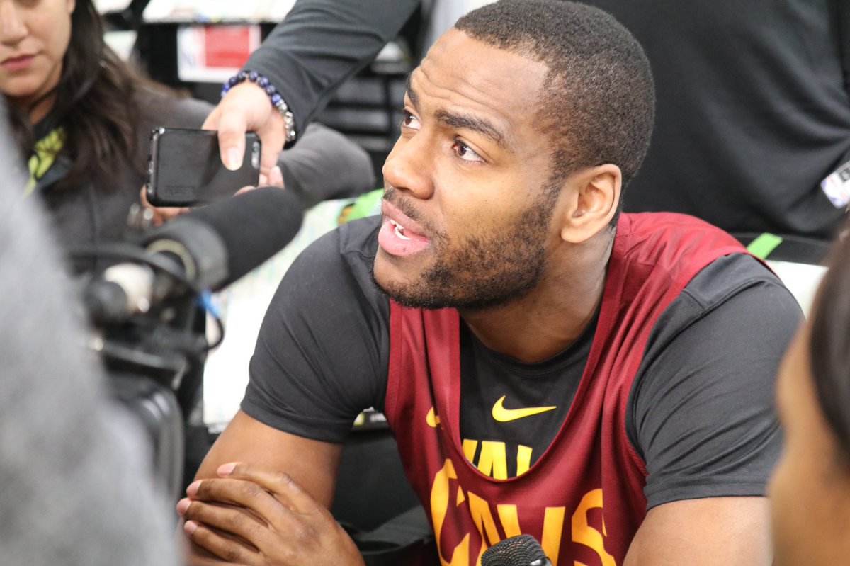 开云体育-包含奈特接任湖人队主教练，掀起新篇章的词条