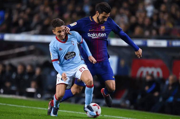 瓦伦西亚中场快速推进送出致命传球，帮助球队锁定胜利的简单介绍