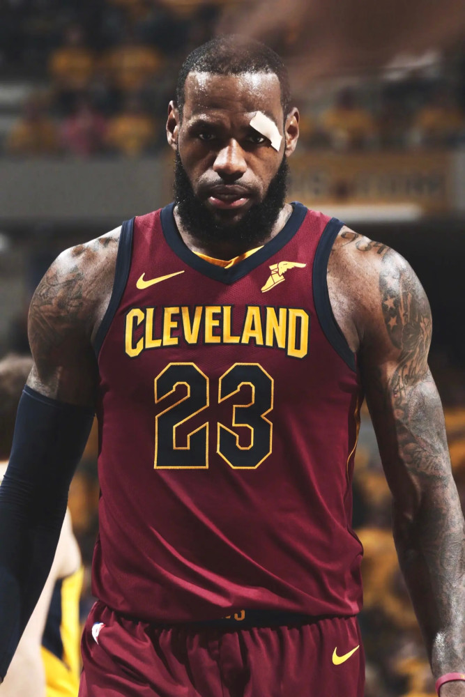 马刺老将底薪签约，回归后带领球队重返胜利轨道的简单介绍