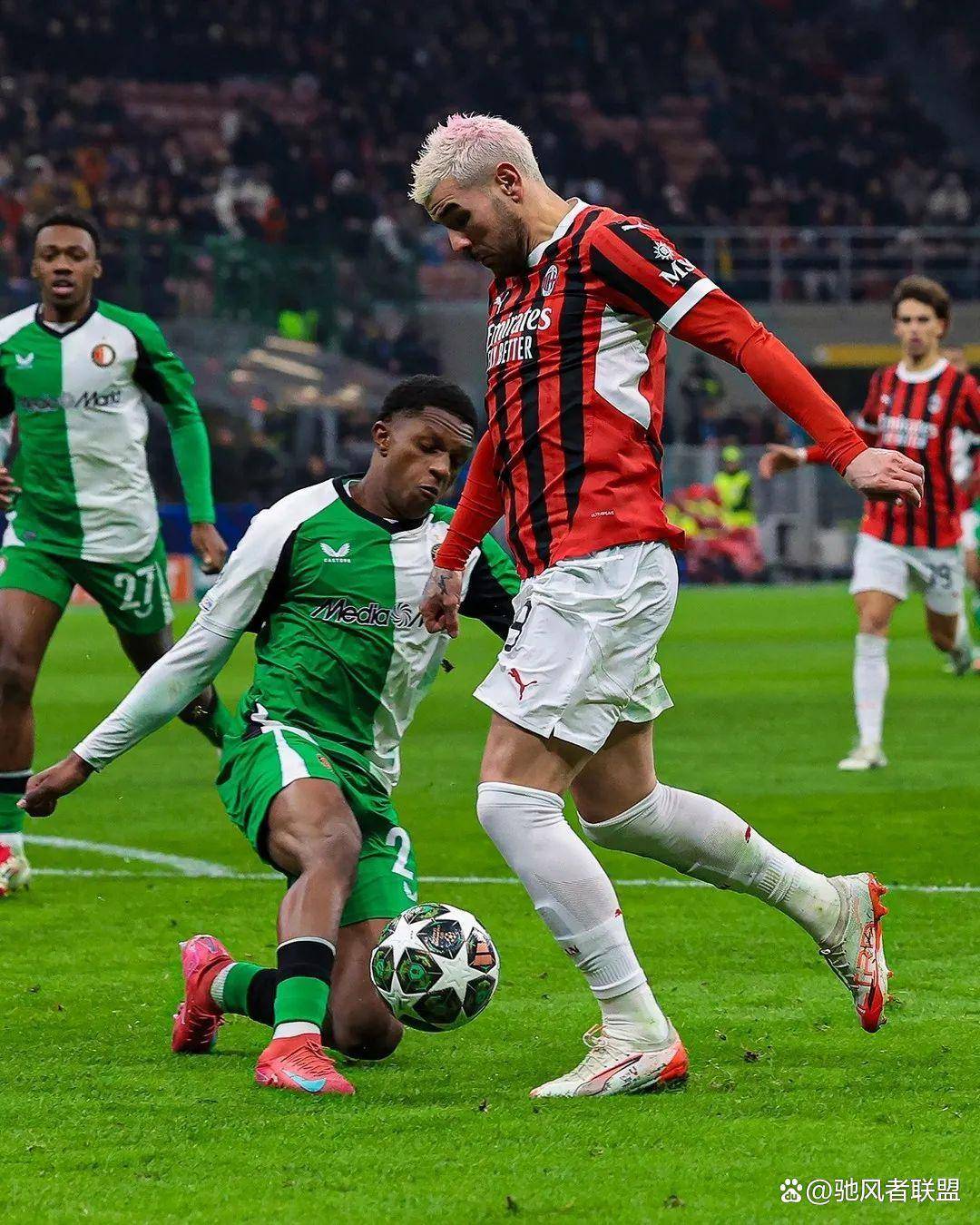 包含AC米兰遭遇惨败，欧冠资格悬念难解的词条