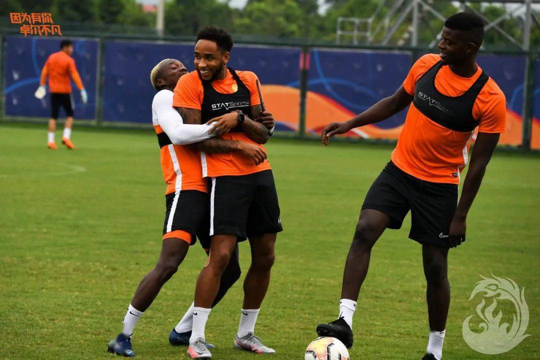 开云体育官方入口-武汉卓尔取得连胜，走上正轨